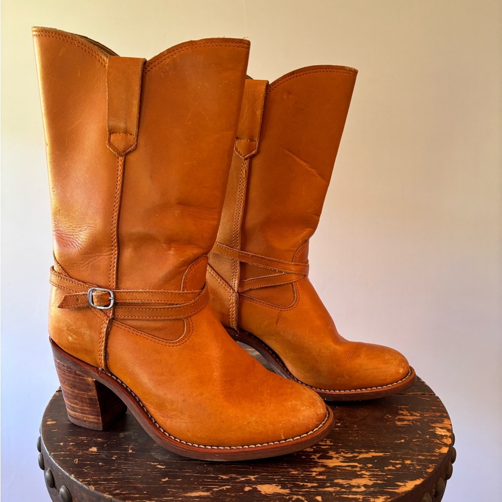 1970’s Vintage Daewoo Leather Boots with redwood heels. Nice con. Wos UK 7, US 8